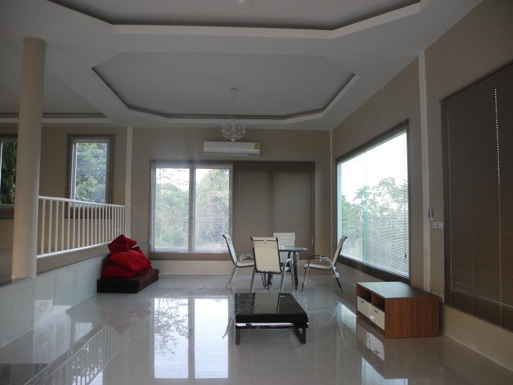 Wind Hills Hotel Nakhonratchasima Room photo