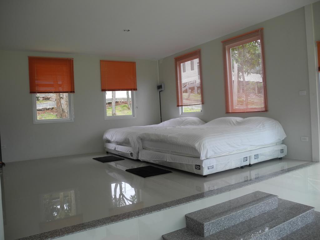 Wind Hills Hotel Nakhonratchasima Room photo