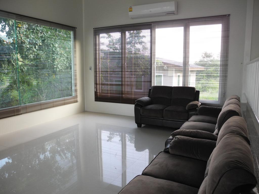 Wind Hills Hotel Nakhonratchasima Room photo